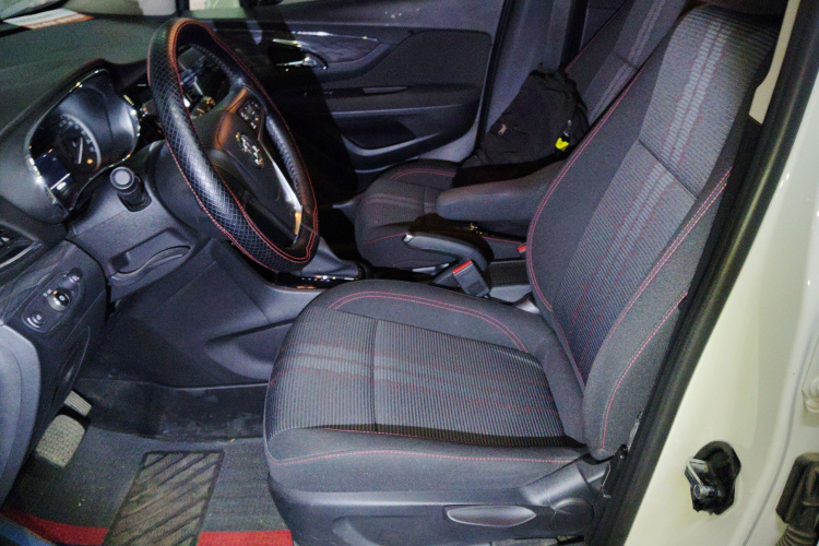 别克 昂科拉 2018款 18T 自动两驱都市领先型中控内饰19