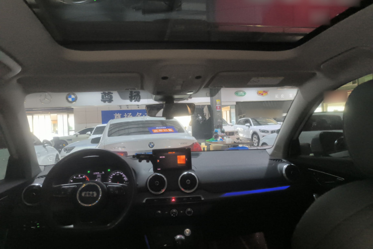 奥迪Q2L 2022款 35 TFSI 进取动感型中控内饰22
