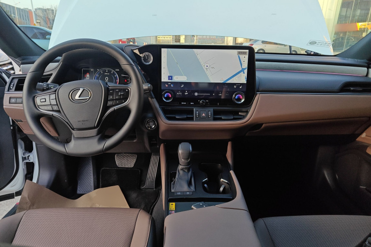 雷克萨斯ES 2025款 200 臻享版中控内饰12