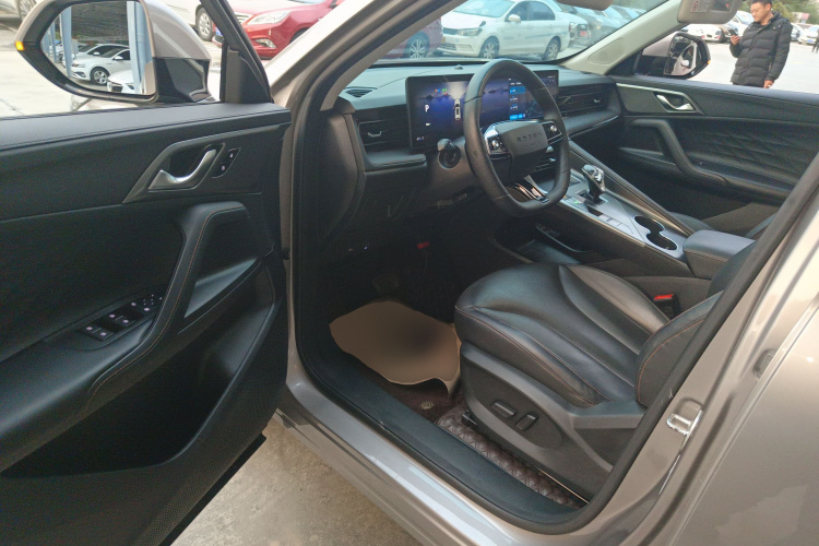 荣威RX5 2023款 1.5T 尊荣滑屏版中控内饰20