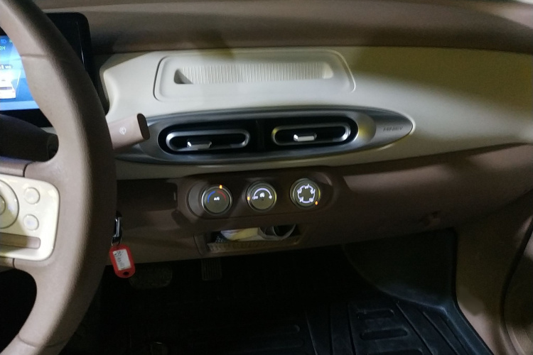 五菱汽车 宏光MINIEV 2025款 四门版 进阶款局部细节16