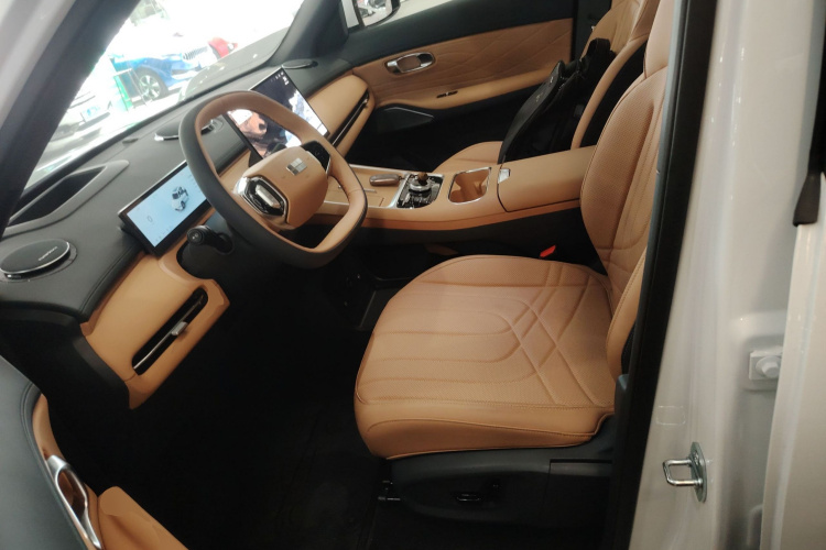 吉利银河 银河星舰7 EM-i 2025款 120km 探索+版局部细节19