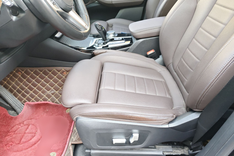 宝马X3 2021款 xDrive25i M运动套装中控内饰19