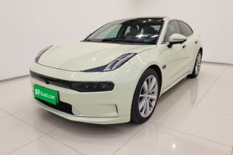 极氪001 2022款 长续航双电机 WE版