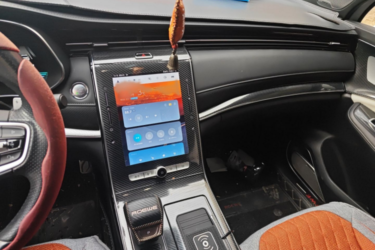 荣威RX5 MAX 2019款 400TGI 自动四驱智能座舱至尊版局部细节16