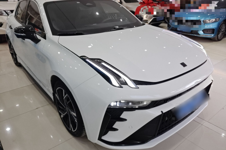 领克03 2023款 1.5TD DCT劲Pro车身外观3