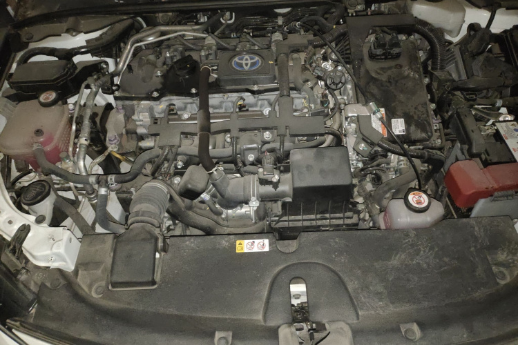 丰田 雷凌 2022款 双擎 1.8H E-CVT领先版局部细节24