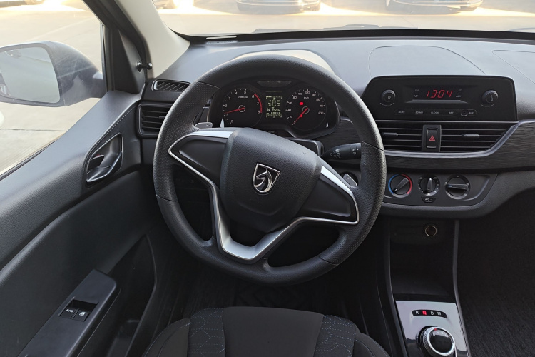 宝骏310W 2020款 1.5L 自动劲享型 国VI中控内饰13