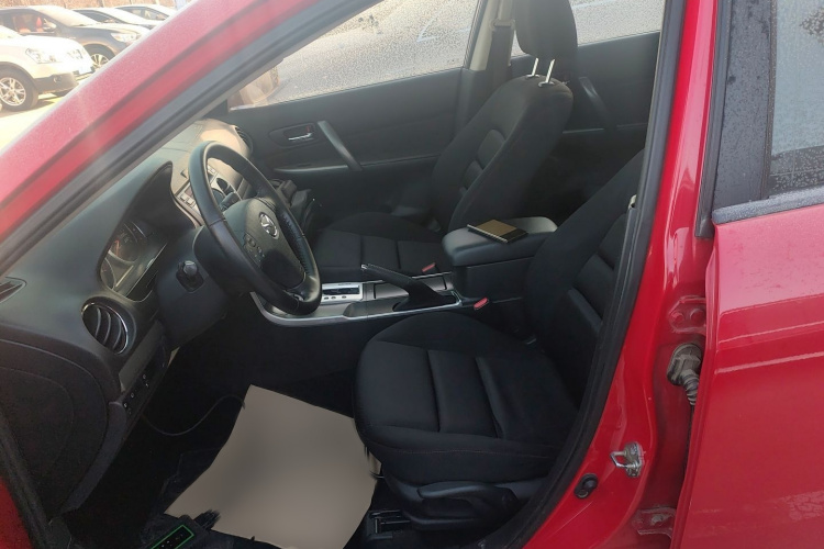 马自达6 2015款 2.0L 自动时尚型局部细节19