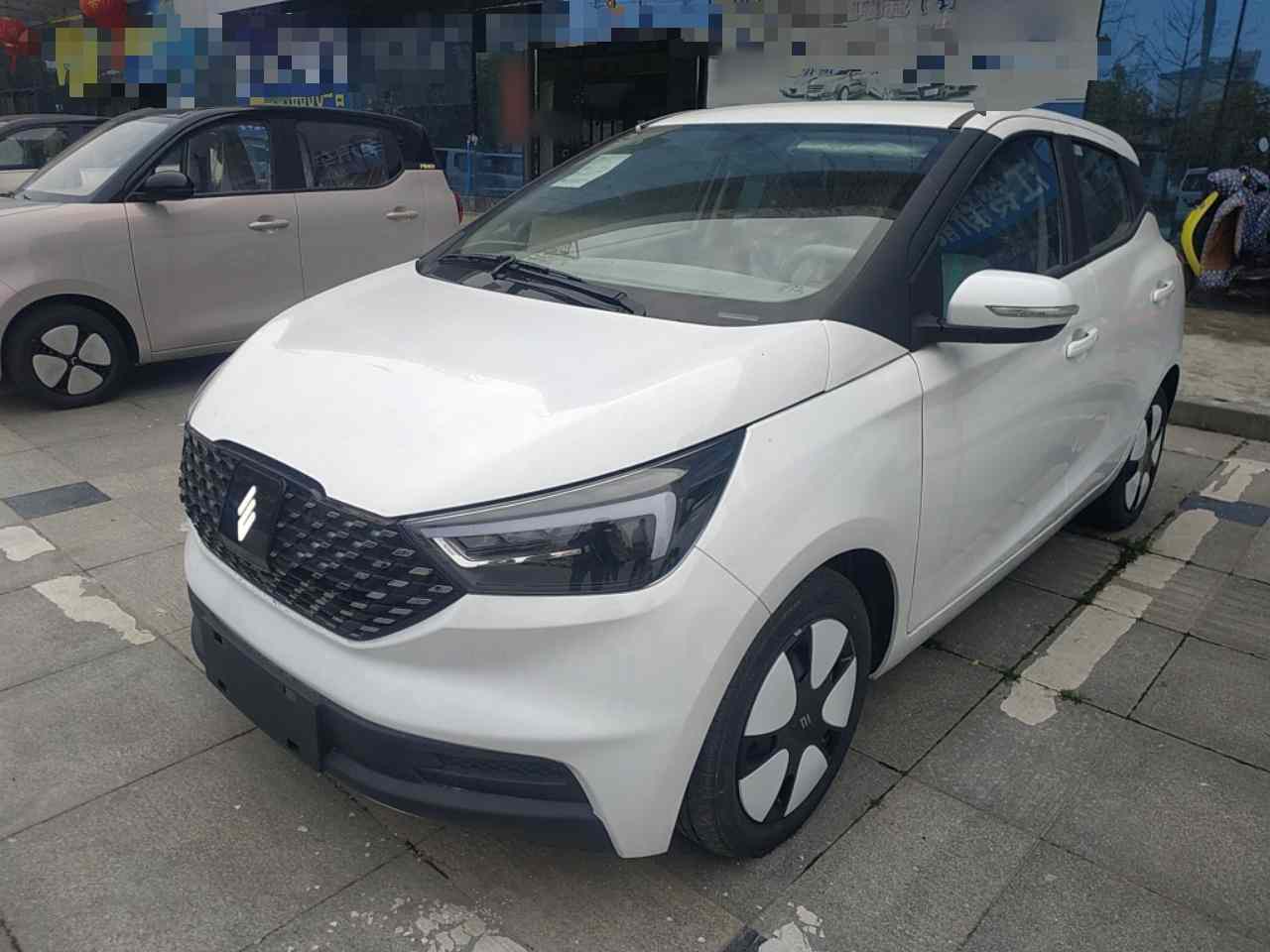 江铃集团新能源 易至EV3 2025款 Plus 330KM舒适型(2)
