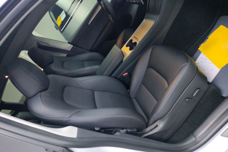 特斯拉 Model Y 2022款 改款 长续航全轮驱动版局部细节41