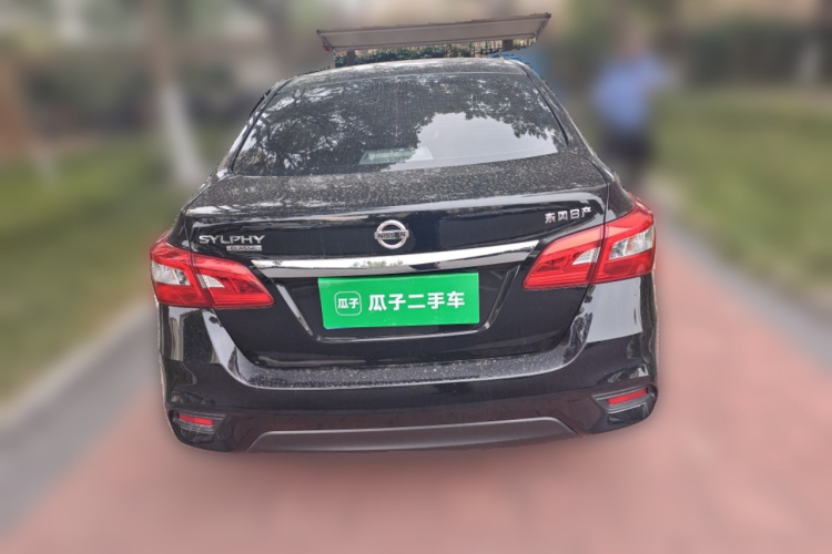 日产 轩逸 2022款 经典 1.6XL CVT豪华版车身外观6