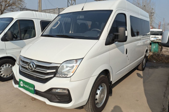 上汽大通MAXUS 新途V80 2025款 超值版傲运通 2.0T 手动长轴中顶127Ps 6/7/9座