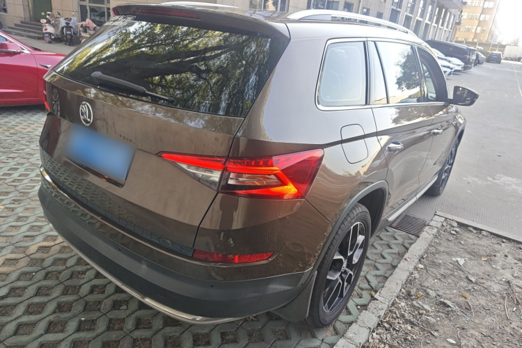 斯柯达 柯迪亚克 2019款 TSI330 5座两驱豪华优享版 国V车身外观7