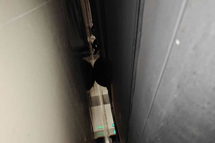 特斯拉 Model Y 2021款 长续航全轮驱动版局部细节9004