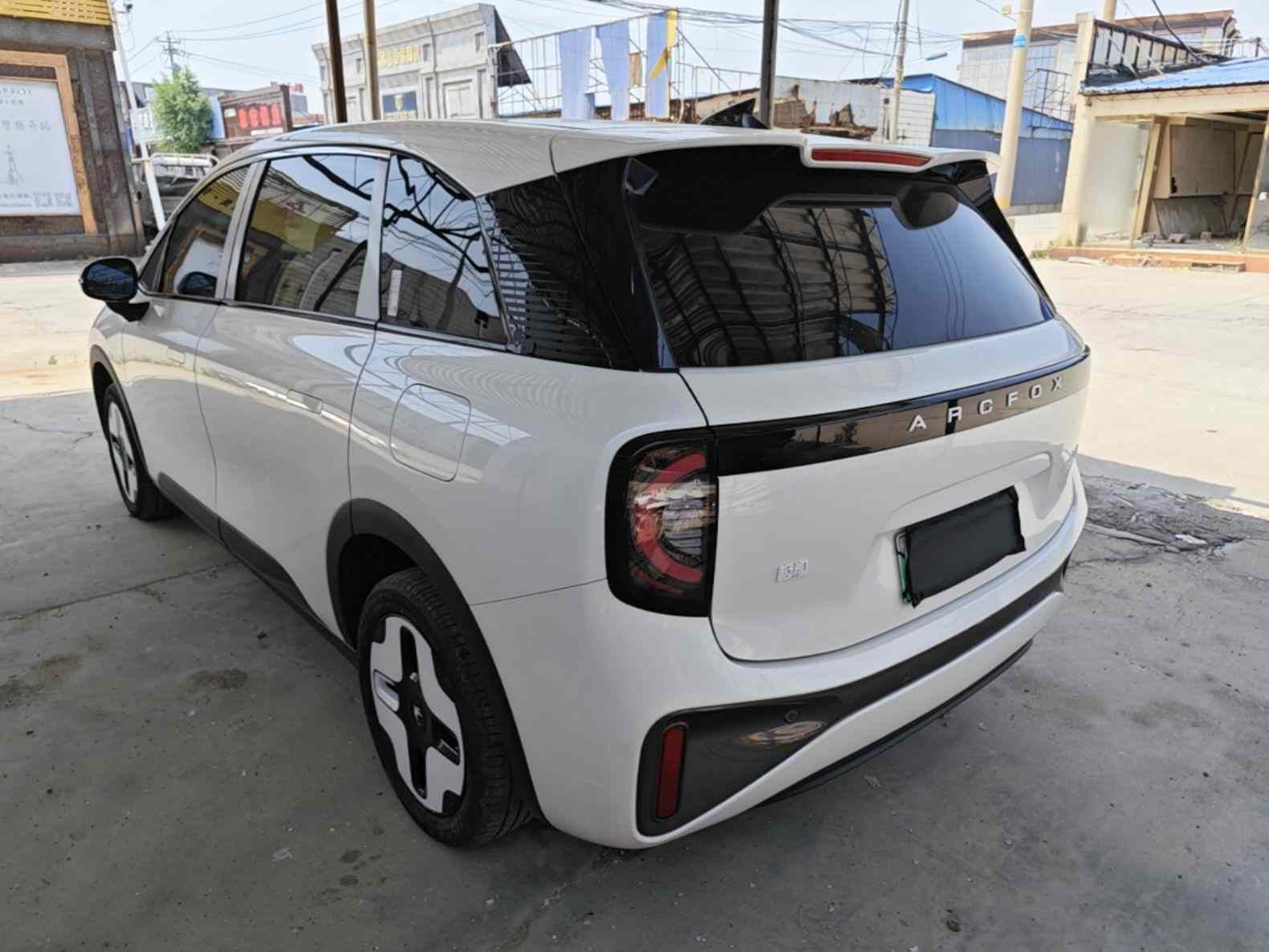 ARCFOX极狐 极狐考拉S 2024款 AIR(3)