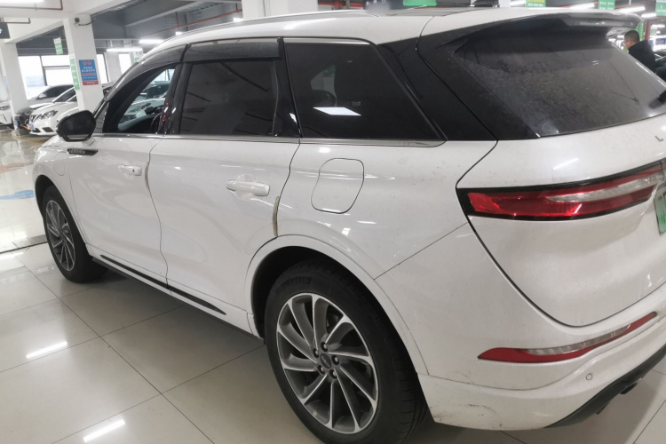 林肯 冒险家新能源 2021款 PHEV 四驱e享版车身外观4