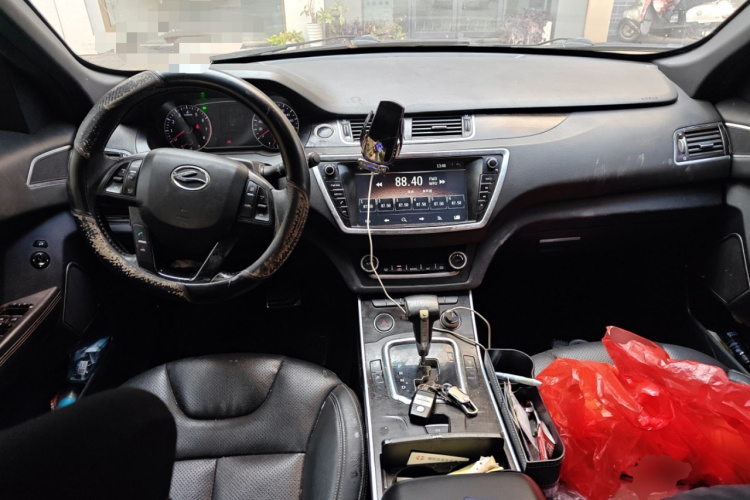 陆风X7 2016款 2.0T 全景尊贵版中控内饰12