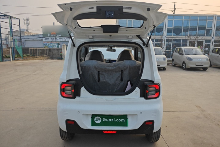 吉利银河 2024款 熊猫mini 200km 耐力熊机舱底盘23