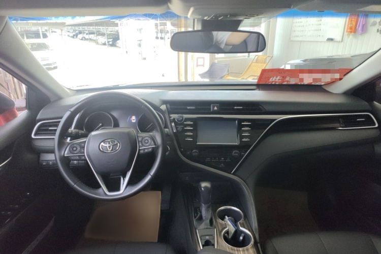 丰田 凯美瑞 2018款 2.0G 豪华版中控内饰7003