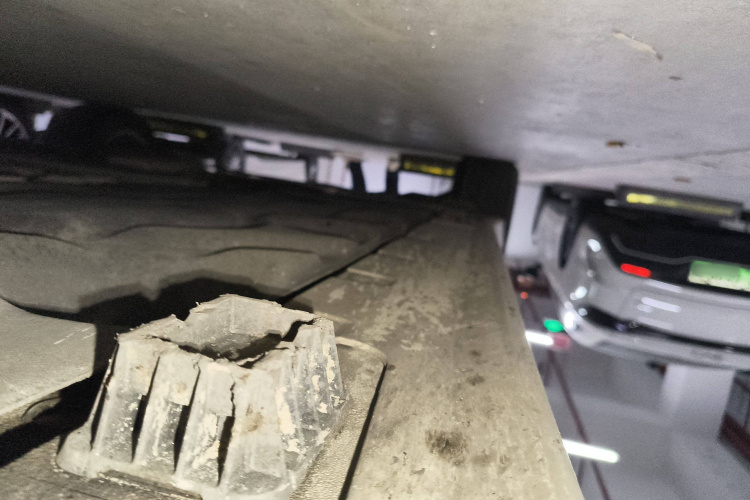 宝马1系 2018款 118i 时尚型局部细节9001