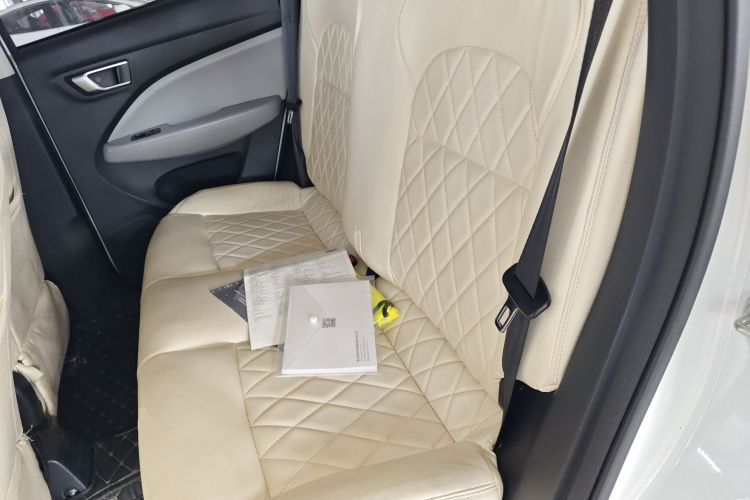 零跑汽车 零跑T03 2023款 310轻享版中控内饰21