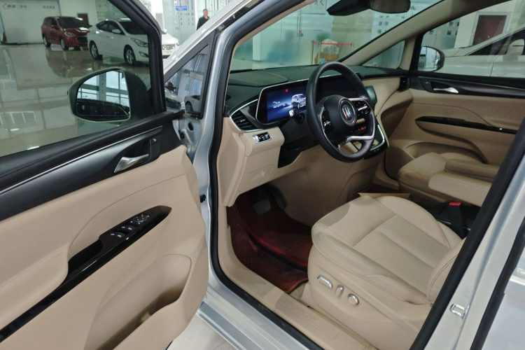 别克GL8新能源 2025款 陆尚 智享版 7座中控内饰20