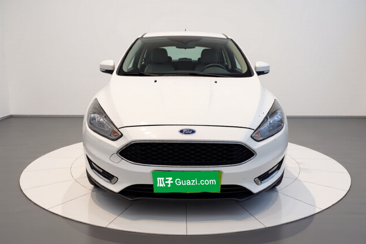 福特 福克斯 2018款 两厢经典 EcoBoost 180 自动精英型车身外观2