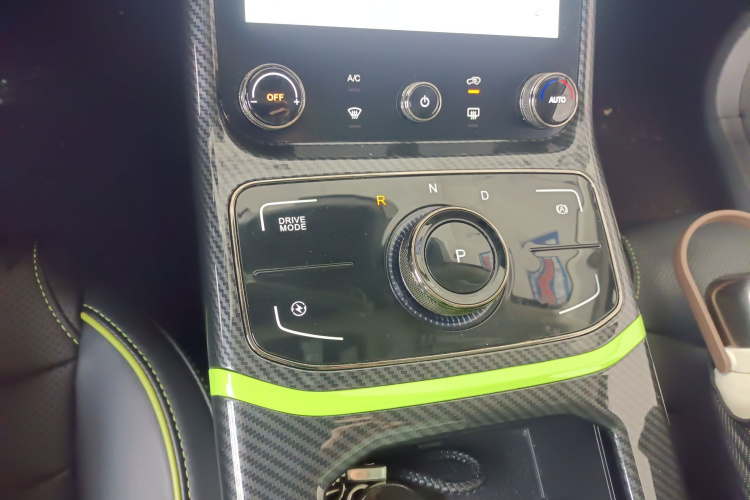 哪吒汽车 2023款 哪吒U-Ⅱ 挑战版 500 磷酸铁锂局部细节18