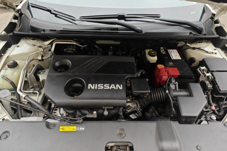 日产 轩逸 2021款 1.6L XL CVT悦享版机舱底盘24