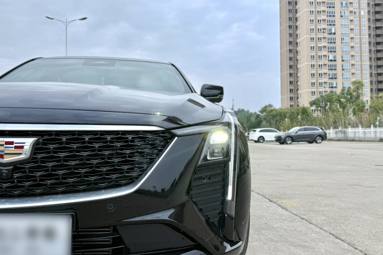 凯迪拉克CT5 2025款 28T 城市运动版车身外观6011