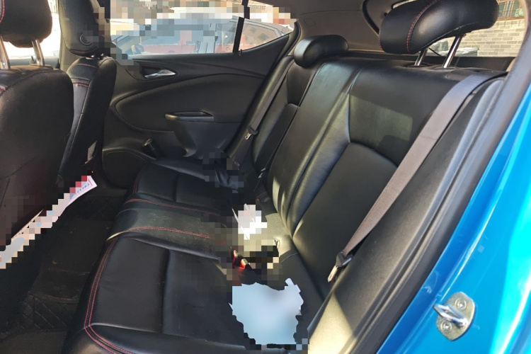 别克 威朗 2016款 两厢 15S 自动进取型中控内饰21