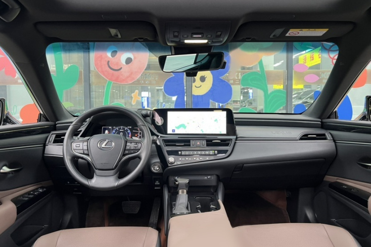 雷克萨斯ES 2022款 200 卓越版中控内饰7004