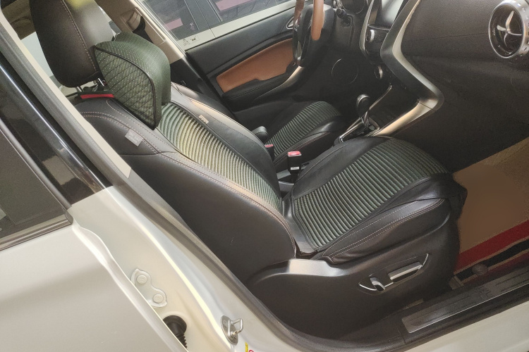 比亚迪 元 2016款 1.5TID 自动旗舰型局部细节41