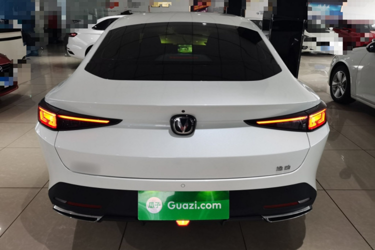 长安 逸动 2024款 1.5T GDI自动 旗舰型车身外观6