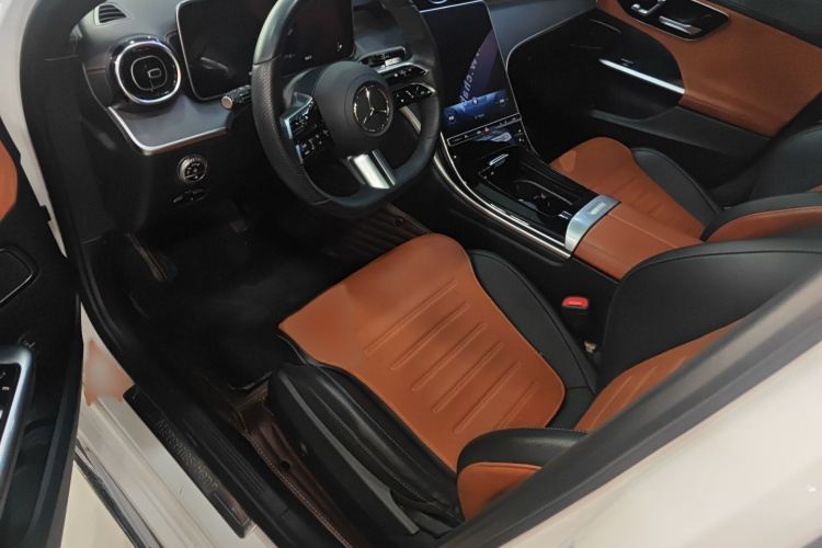 奔驰C级 2022款 改款 C 200 L 运动版局部细节19