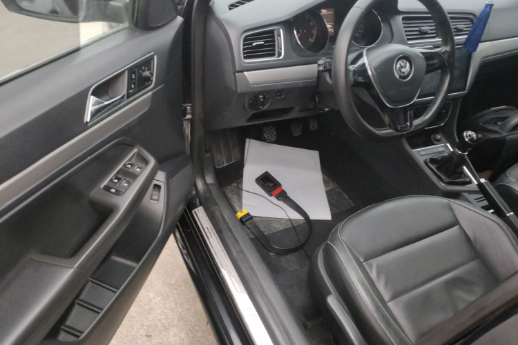 大众 朗逸 2015款 1.6L 手动舒适版中控内饰7003