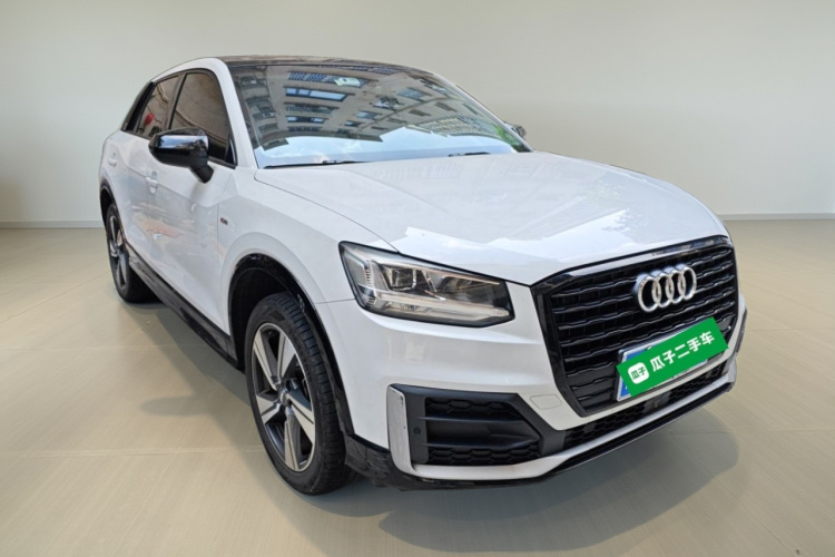 奥迪Q2L 2020款 35 TFSI 时尚动感型车身外观3