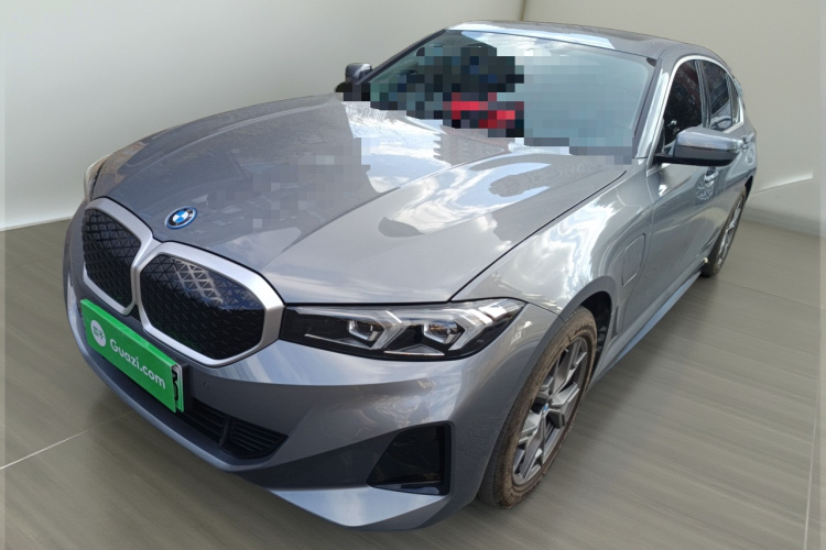 宝马i3 2025款 eDrive 35 L车身外观1