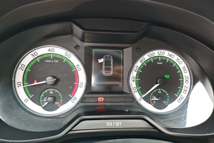 斯柯达 明锐 2018款 TSI230 DSG豪华版局部细节14