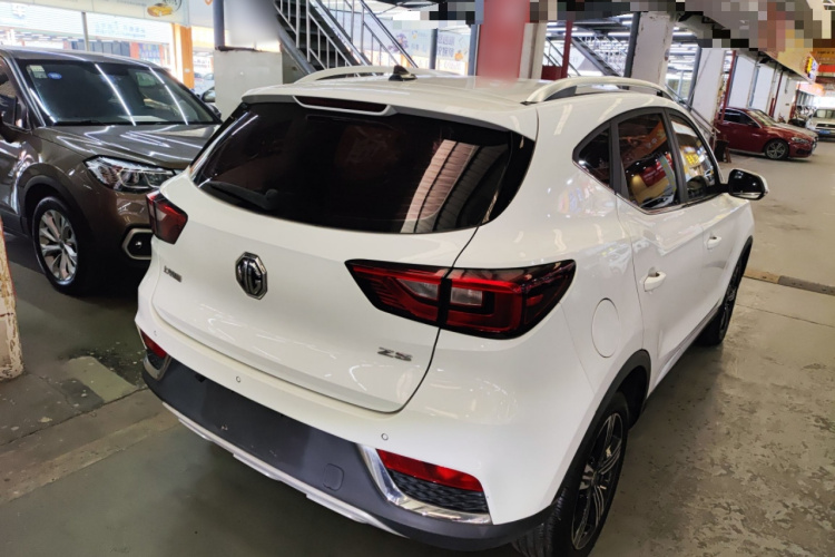 名爵ZS 2018款 1.5L 自动精英版 国V车身外观7