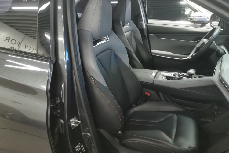 长安CS75 PLUS 2022款 第二代 1.5T 自动尊贵型局部细节41