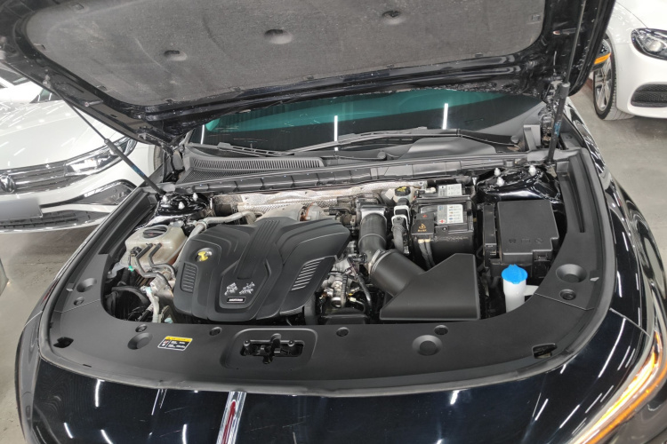 红旗H5 2023款 2.0T 自动智联旗畅版局部细节24