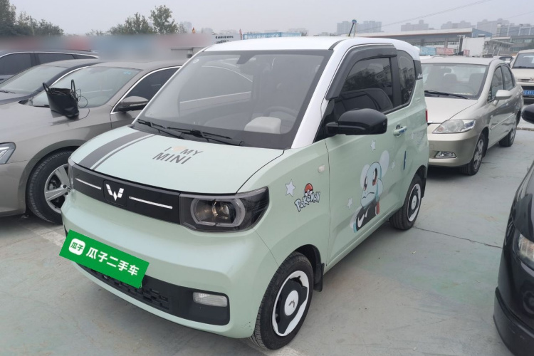 五菱汽车 宏光MINIEV 2022款 马卡龙臻享款 磷酸铁锂车身外观1