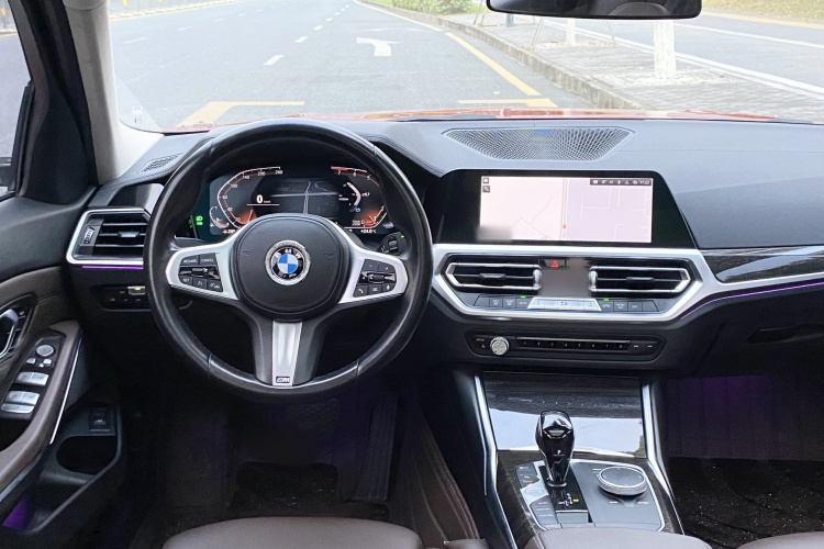 宝马3系 2022款 325Li M运动套装中控内饰7005