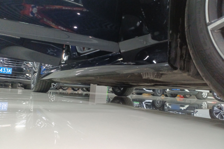 宝马3系 2025款 325Li M运动套装局部细节9001