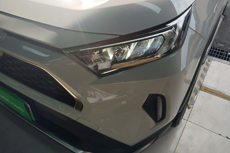 丰田 RAV4荣放双擎E+ 2021款 2.5L 两驱精英Pro局部细节36