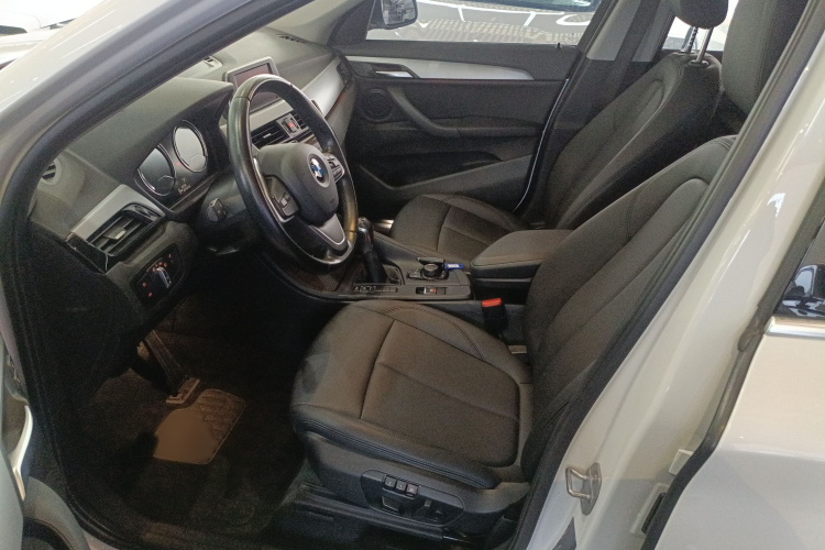 宝马X1 2019款 sDrive20Li 领先型局部细节19