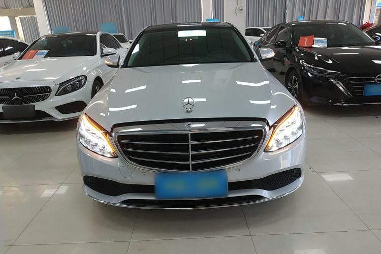 奔驰C级 2019款 改款 C 260 L车身外观2