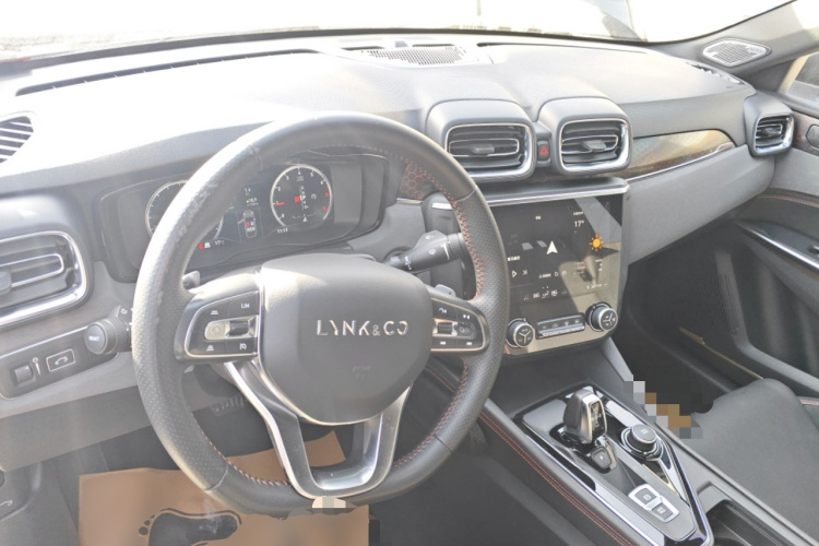 领克03 2019款 2.0TD 自动劲Pro版中控内饰7002